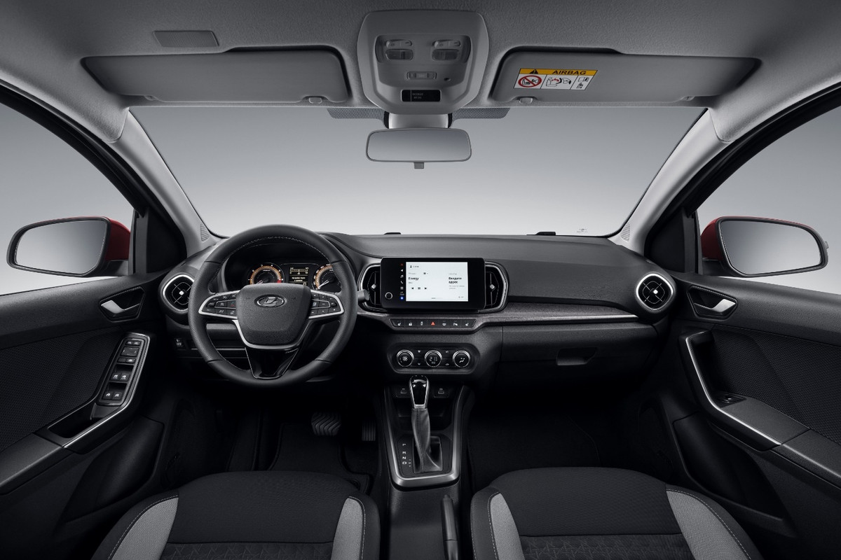 Lada Iskra — фото 2 (интерьер)